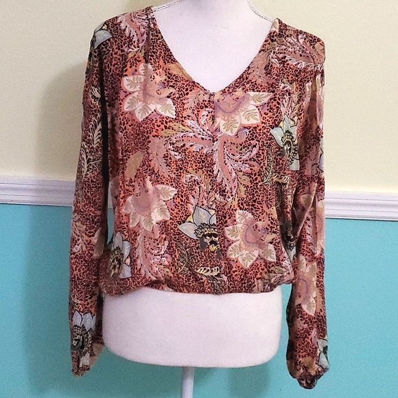 Angie Tops - Angie Boho Floral & Cheetah Print Semi Balloon Sleeves Blouson Top XS